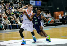 Спартак взе и американски гард (видео)