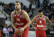 Александър Везенков: Присъствието на Леброн в НБА е на друго ниво (видео)