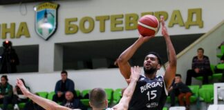 Черно море Тича се разбра с Шон Смит