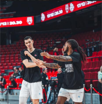 Йордан Минчев над всички за Шарлероа във ФИБА Къп (видео)