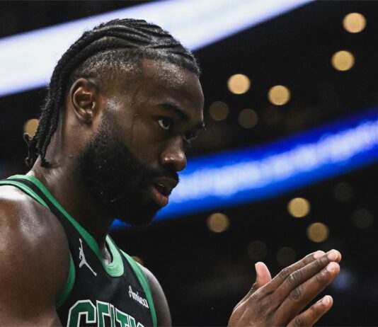 Бостън повали Маями (видео)