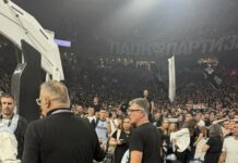 Наказаха фен, изблъскал Йоргос Барцокас в Белград