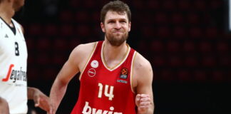 Трети дабъл-дабъл за Везенков, Олимпиакос би Виртус Болоня (видео)