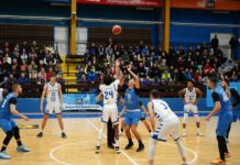 15 тройки свършиха работа на Спартак срещу Левски (видео)