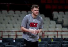Александър Везенков отново на линия за Олимпиакос