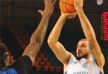 Павлин Иванов изведе Менорка до успеха в българското дерби в Испания