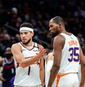 Финикс оцеля в края срещу Клипърс (видео)