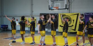 Васил Попов: Ние сме мекици пълни