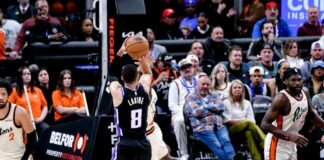 Дуото Зак Лавин и ДеМар ДеРоузън с общо 80 точки срещу Детройт (видео)