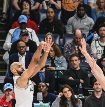 Дерик Уайт с най-много тройки в един сезон за Бостън (видео)