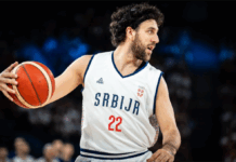 Реал Мадрид иска да върне Василие Мицич в Европа