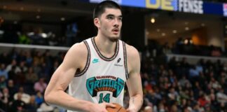 Център на Мемфис пропуска старта на сезона в НБА