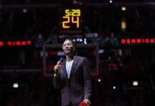 Чикаго вади от употреба екипа с №1 в чест на Дерик Роуз