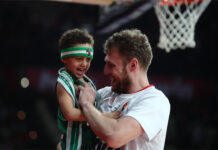 Везенков и Олимпиакос подчиниха Жалгирис в Евролигата (видео)