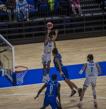 Рилски спортист взе дербито на кръга в НБЛ (видео)