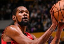 Хюстън развали Коледата на Дончич и Лейкърс (видео)