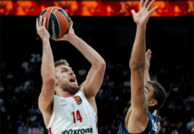 Везенков най-полезен за Олимпиакос срещу Анадолу Ефес (видео)