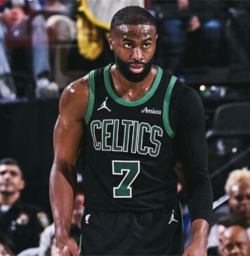 Джейлън Браун наниза 50 точки срещу Клипърс (видео)