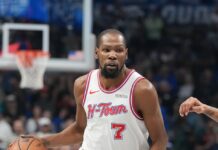 Хюстън и Далас ще играят в Китай през октомври