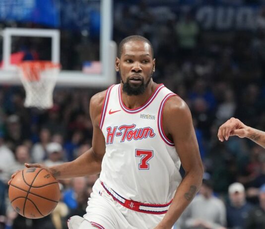 Хюстън и Далас ще играят в Китай през октомври