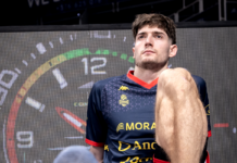 Константин Костадинов с контузия в глезена