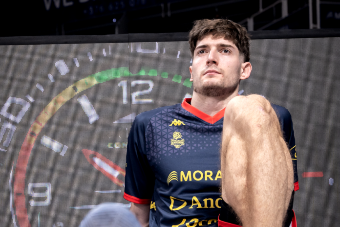 1920x1080_principal_kostas_informe