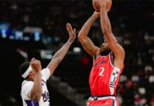 Кауай Ленърд не завърши мача срещу Сакраменто заради контузия (видео)