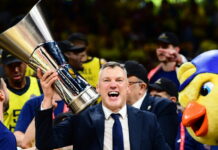 Шарунас Ясикeвичус също не може да излети от Дубай