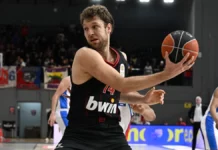 Везенков с ударно завръщане в Гърция, Олимпиакос се измъчи с Паниониос