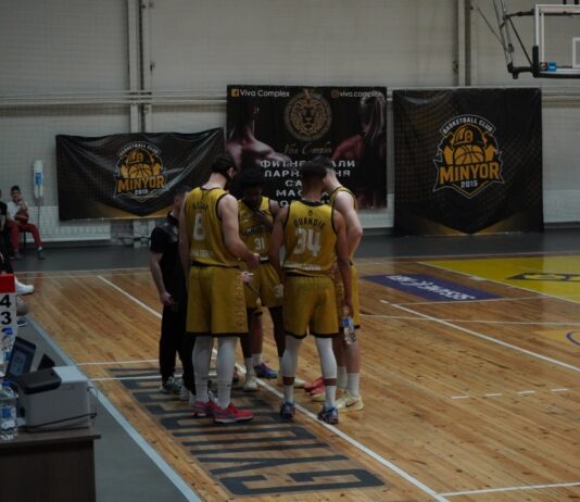 Миньор 2015 надви Ботев 2012