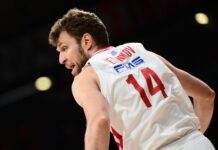 Везенков и Олимпиакос подчиниха Арис в Гърция