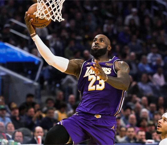 Леброн Джеймс върна Лейкърс към победите в НБА (видео)