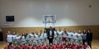 Септември 97 показа обновеното си бижу и благодари на всички замесени