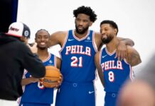 Филаделфия без двамата си лидери срещу Милуоки