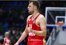 Везенков отново най-добър за Олимпиакос в Гърция