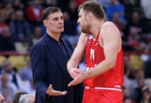 Везенков най-добър, Олимпиакос си поигра с огъня срещу АСВЕЛ (видео)