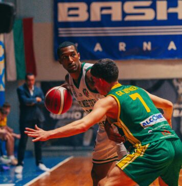 Черно море Тича обяви раздяла с двама играчи