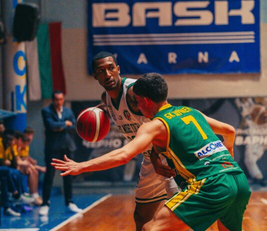 Черно море Тича обяви раздяла с двама играчи