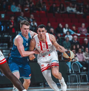 Минчев и Шарлероа подчиниха Донар в първенството на Белгия и Нидерландия