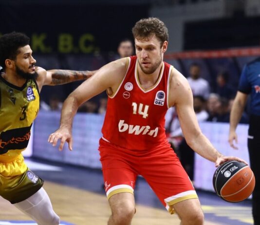 Везенков над всички за Олимпиакос в Гърция