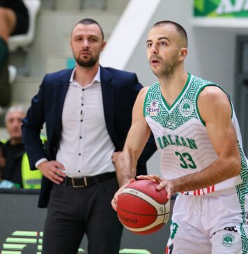 Балкан използва силна последна четвърт в София (видео)