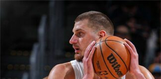 Денвър матира Финикс (видео)