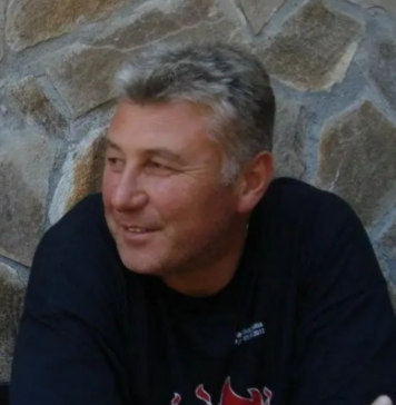 Атанас Кучков с признание за 30 години отдаденост на баскетбола и работата с подрастващи