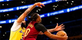 Кливланд би Лейкърс в първия мач на Леброн Джеймс на 40 години (видео)