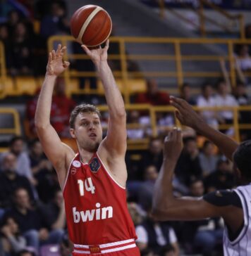 Везенков отново най-добър, но Олимпиакос остана без Купа на Гърция