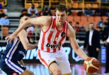 Везенков даде импулс на Олимпиакос за 1/2-финал в турнира за Купата на Гърция