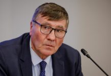 Георги Глушков остана очарован от новата зала в Самоков