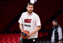 Везенков и Олимпиакос научиха първия си съперник в плейофите на гръцкия елит