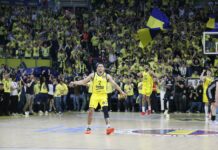 Фенербахче ликува първи в серията с Париж в Евролигата (видео)