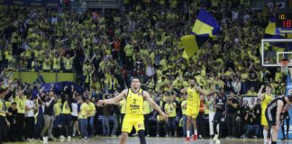 Фенербахче ликува първи в серията с Париж в Евролигата (видео)